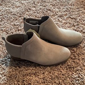 Deia Booties from Toms